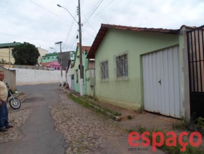 Casa para Venda, em Pará de Minas, bairro Dom Bosco